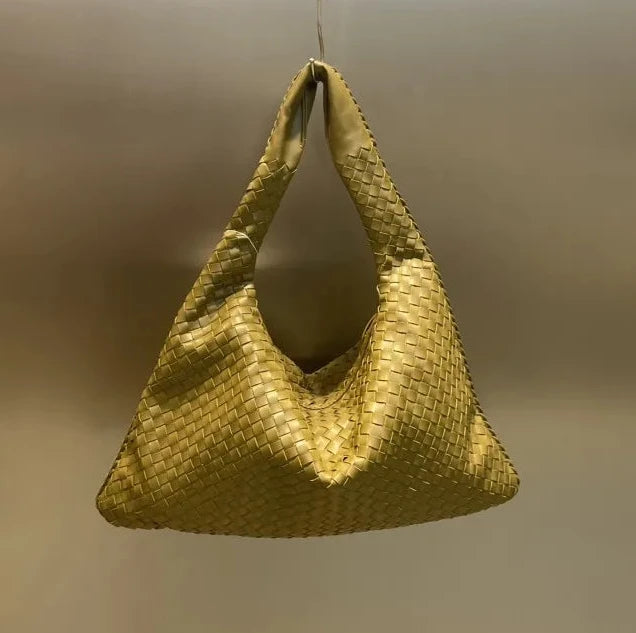 The Effortless Luxe Hobo Bag